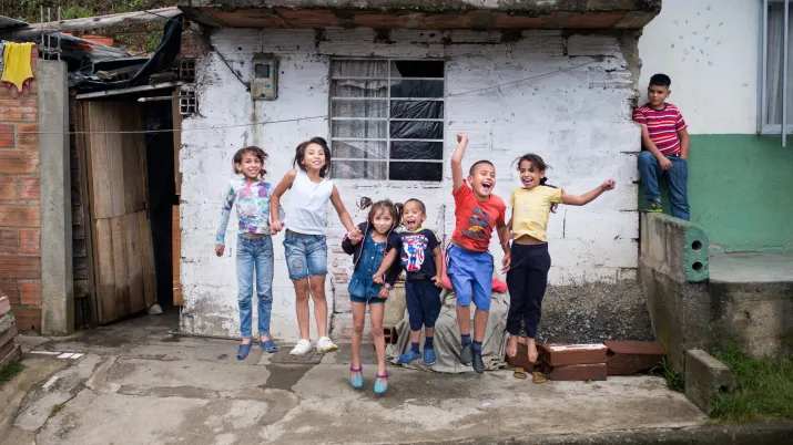Niños, Medellín, Colombia