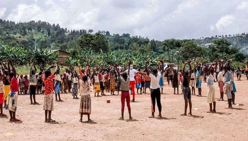 Le projet a pour objectif de contribuer à la réduction des inégalités liées au genre par la pratique du sport par les filles et les femmes.