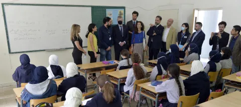 Liban : L’AFD et NRC réhabilitent et inaugurent l’école publique secondaire Omar Farroukh à Tarik El Jdide dans le cadre du projet « Nataf3al »