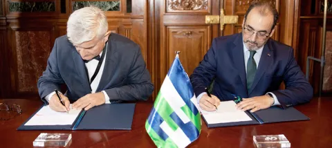 firma entre CAF y AFD