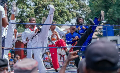 jeunes femmes sport rdc