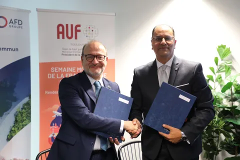 Rémy Rioux, Directeur général de l'AFD et le Dr. Slim Khalbous, Recteur de l'Agence Universitaire de la Francophonie