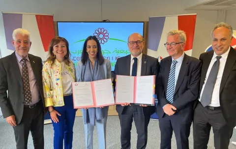 Signature de deux conventions entre l'AFD et la Région Guelmim Oued Noun